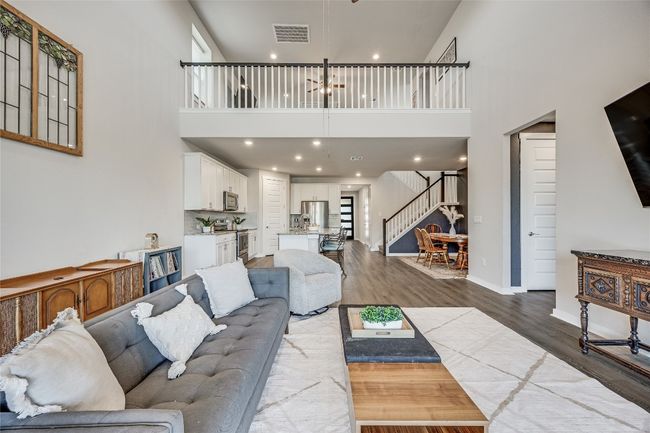 Open floor-plan | Image 7