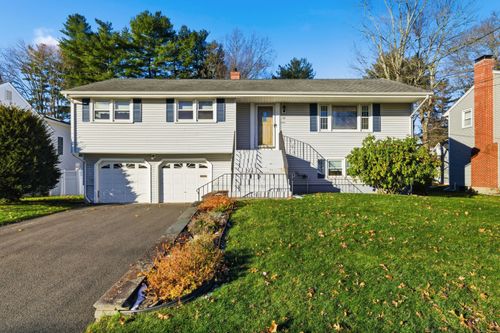 43 Burnham Dr, West Hartford, CT, 06110-1607 | Card Image