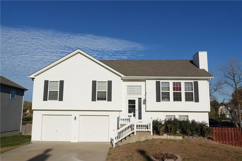 11008 Cleveland Ave, Kansas City, KS, 66109-3608 | Card Image