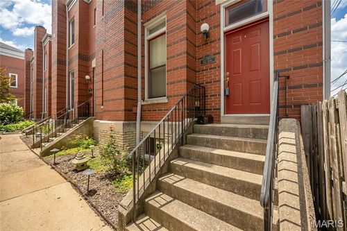 d-2347 Park Ave, Saint Louis, MO, 63104-2572 | Card Image