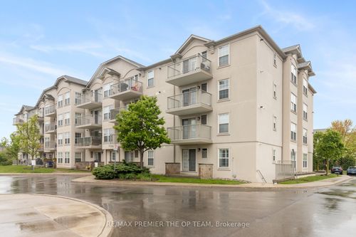 404-1440 Bishops Gate, Oakville, ON, L6M4M9 | Card Image