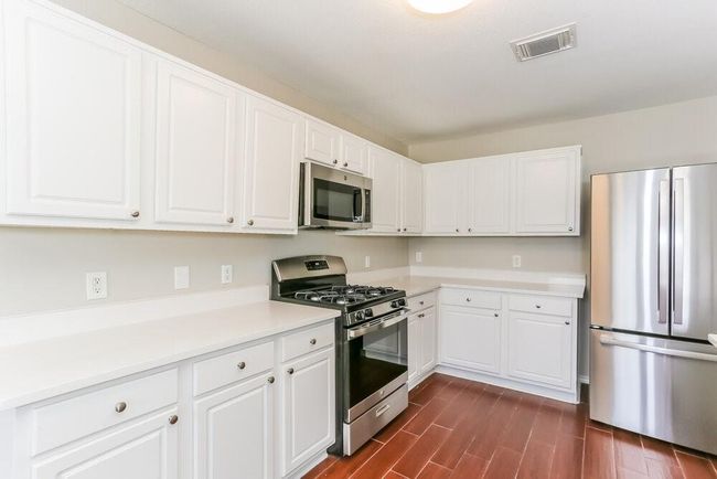 22910 Twisting Pine Dr, House other with 4 bedrooms, 3 bathrooms and 2 parking in Spring TX | Image 10