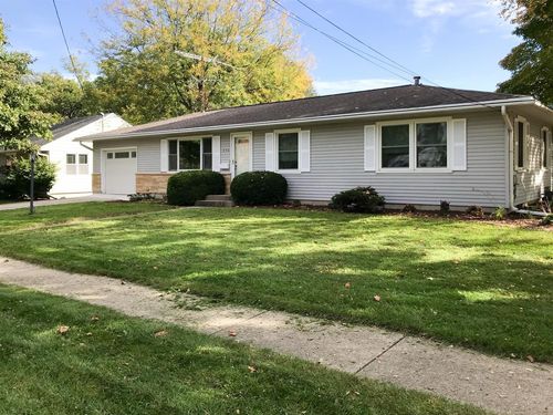936 Somonauk St, Sycamore, IL, 60178-2517 | Card Image