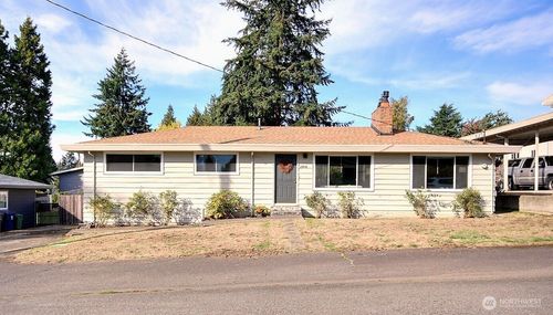 2404 Ne 22nd St, Renton, WA, 98056-8338 | Card Image