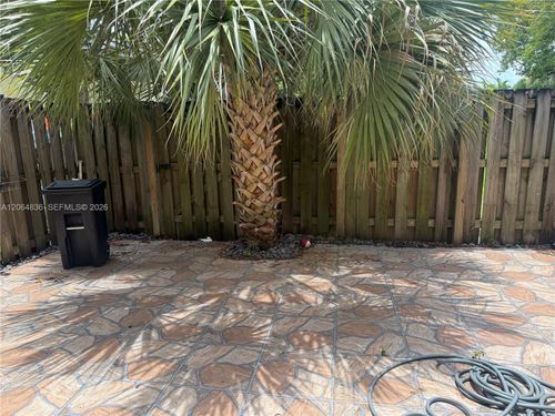 8383-8383 Sw 137th Ave, Miami, FL, 33183-4045 | Card Image
