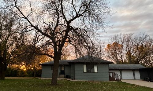 741 Main St, Tracy, MN, 56175-1667 | Card Image