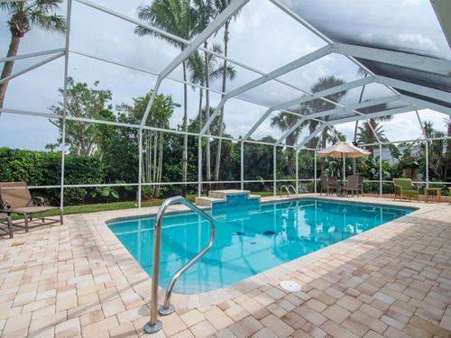956 Treasure Ln, Vero Beach, FL, 32963-3043 | Card Image