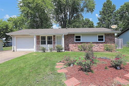 2026 Brink Ave, Cape Girardeau, MO, 63703-6402 | Card Image