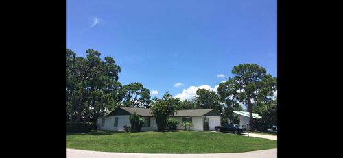 8842 Se Sandcastle Cir, Hobe Sound, FL, 33455-4319 | Card Image