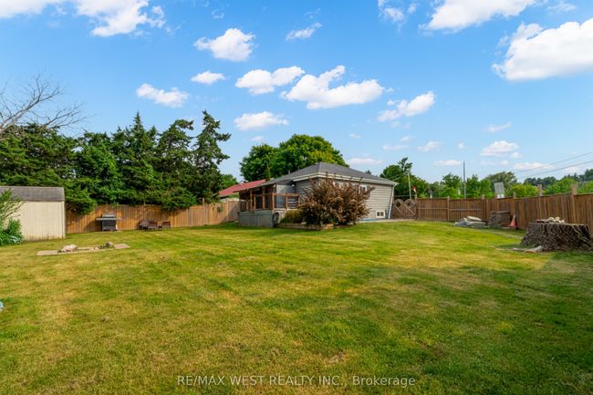 31 Beaver St, House other with 3 bedrooms, 2 bathrooms and 8 parking in Glen Williams ON | Image 25