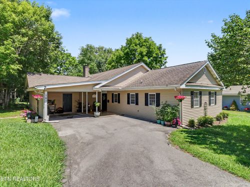 141 S Purdue Ave, Oak Ridge, TN, 37830-7524 | Card Image
