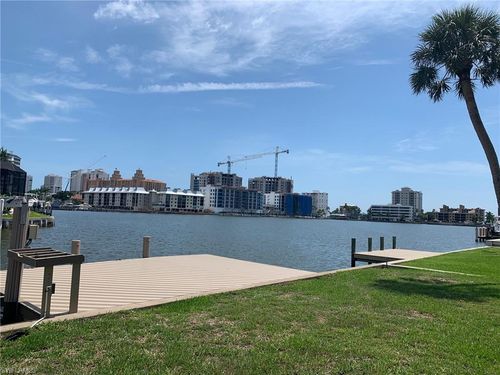 432 Oak Ave, NAPLES, FL, 34108 | Card Image