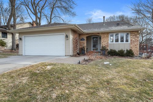 239 16th Ave Sw, New Brighton, MN, 55112-3348 | Card Image
