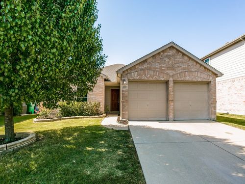 1223 Mockingbird Dr, Aubrey, TX, 76227-7532 | Card Image