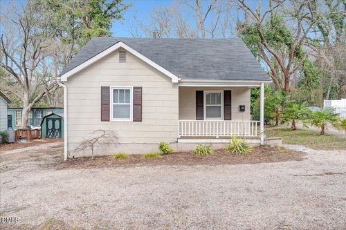132 W Vernon Ave, Wake Forest, NC, 27587-2816 | Card Image