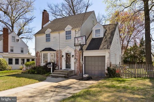 210 Fern Ave, HADDON TOWNSHIP, NJ, 08108-1704 | Card Image