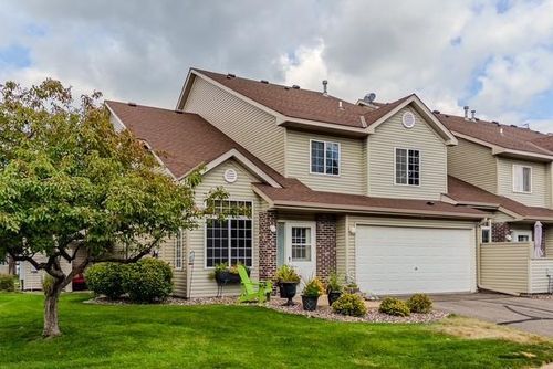 2441 Oakridge Cir, Hudson, WI, 54016 | Card Image