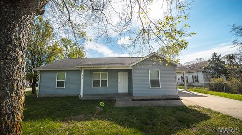 913 N 1st St, Steelville, MO, 65565-5119 | Card Image