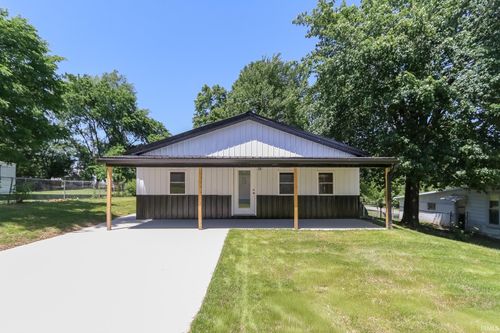 126 E Chestnut Street, Chrisney, IN, 47611-9735 | Card Image