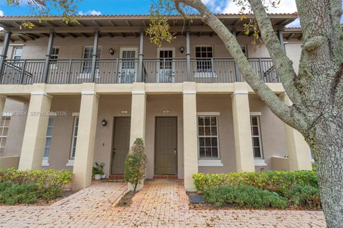 624-624 Sw 147th Ave, Pembroke Pines, FL, 33027-6106 | Card Image