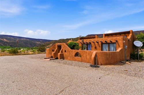 20 Private Drive 1073, Velarde, NM, 87582 | Card Image