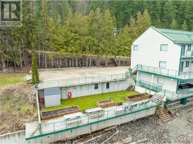 8B - 3935 Eagle Bay Rd, Townhouse with 2 bedrooms, 1 bathrooms and 1 parking in Eagle Bay BC | Image 33