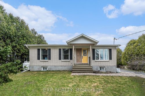 2462 Dunning Rd, Sarsfield, ON, K0A3E0 | Card Image