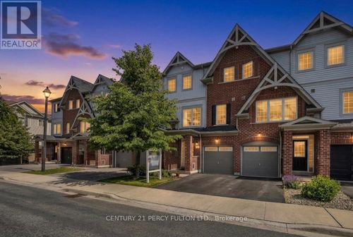 86 Magpie Way, Whitby (Blue Grass Meadows), ON, L1N0K5 | Card Image