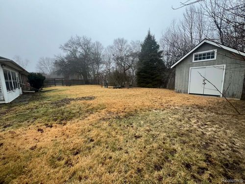 32572 Woodbrook Dr, Wayne, MI, 48184-1471 | Card Image