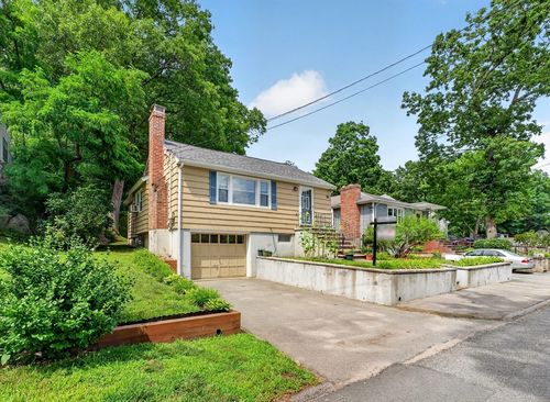 39 Hillsdale Rd, Dedham, MA, 02026-5228 | Card Image