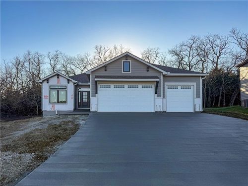 1134 Bluestem Cir, Baldwin City, KS, 66006-4222 | Card Image