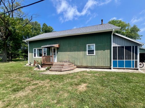 206 E High St, White Heath, IL, 61884-9041 | Card Image