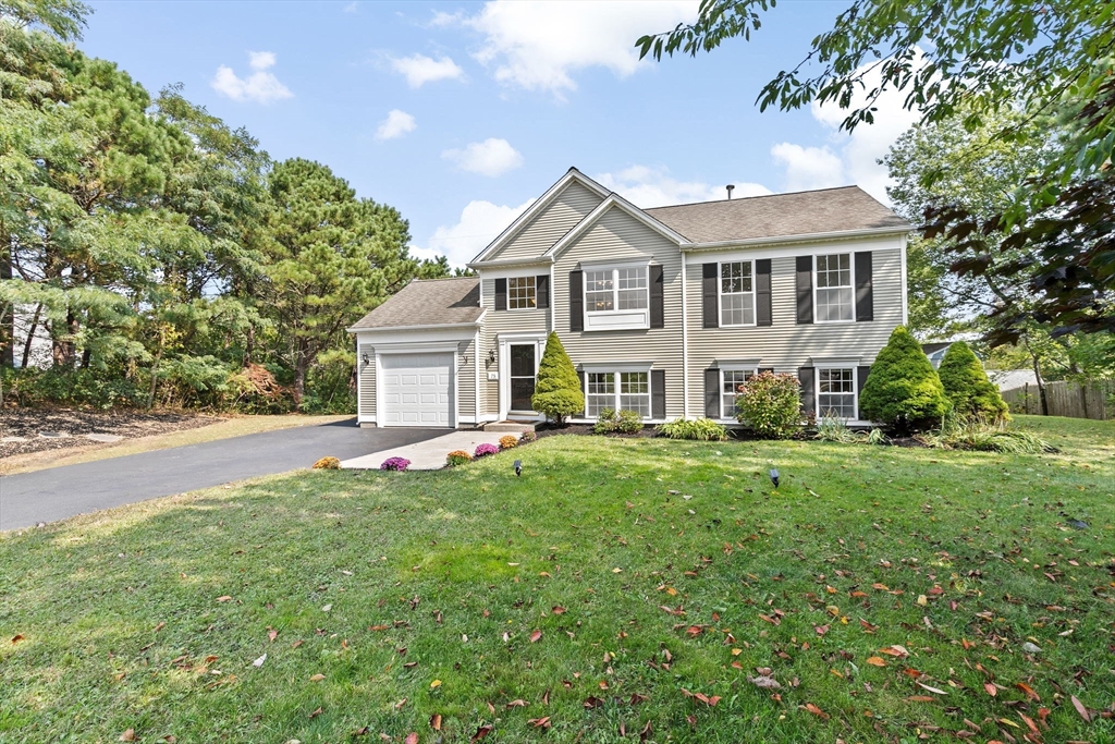 Dickson Dr, Plymouth, MA 02360