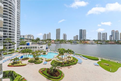 509-19101 Mystic Pointe Dr, Aventura, FL, 33180-4514 | Card Image