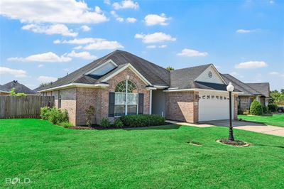 202 Afton Place, House other with 3 bedrooms, 2 bathrooms and null parking in Bossier City LA | Image 2