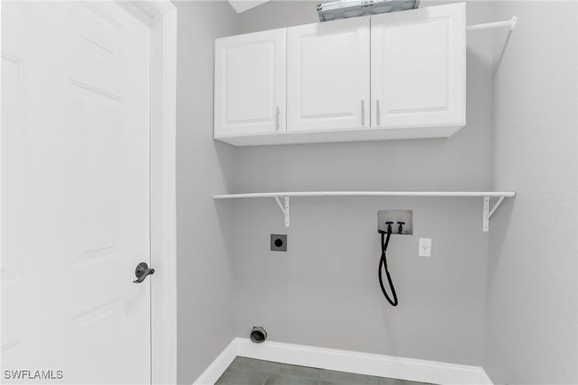 101 - 1660 Royal Cir, House attached with 3 bedrooms, 2 bathrooms and null parking in NAPLES FL | Image 27