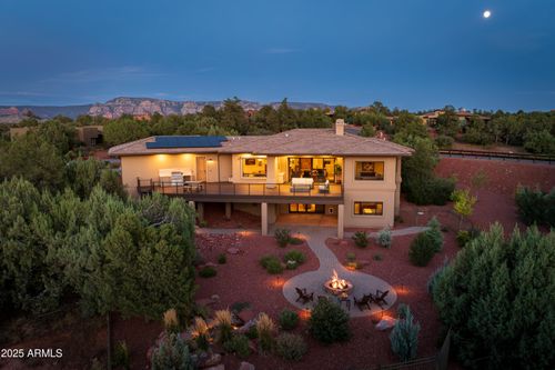 150 Rimstone Cir, Sedona, AZ, 86336-4971 | Card Image