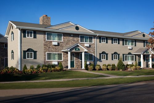 3-4d-49 Johnson Ave, Sayville, NY, 11782 | Card Image