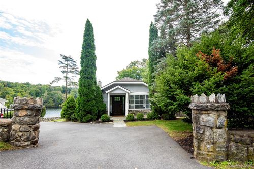 112 W Lake Blvd, Mahopac, NY, 10541-3163 | Card Image