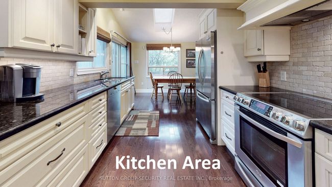 19 Mattice Rd, House other with 5 bedrooms, 3 bathrooms and 4 parking in Etobicoke ON | Image 10