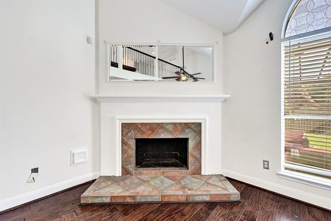 Fireplace | Image 8