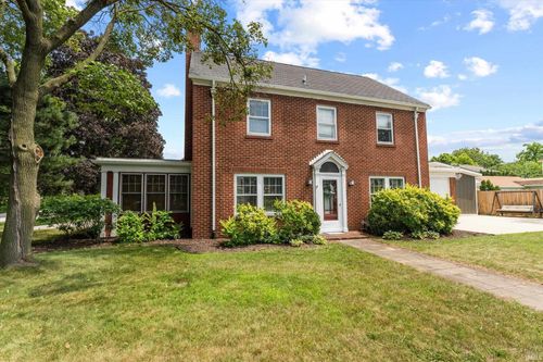 1102 Wayne St, South Bend, IN, 46615-1051 | Card Image