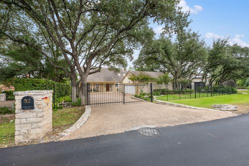 52 Club Estates Pkwy, The Hills, TX, 78738-1429 | Card Image