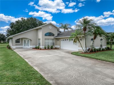 8 Meadowlake Circle N, House other with 3 bedrooms, 3 bathrooms and null parking in Lake Placid FL | Image 1