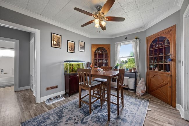 507 2 Nd St E, House other with 3 bedrooms, 1 bathrooms and null parking in Newhall IA | Image 5