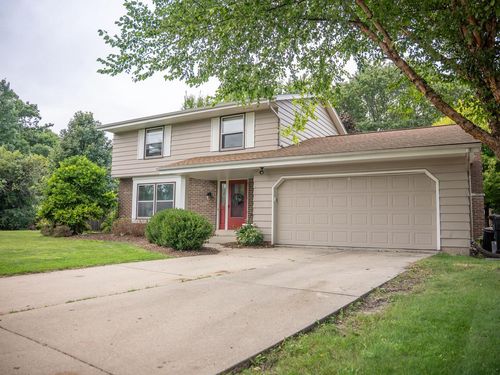 4916 W Joleno Court, Brown Deer, WI, 53223 | Card Image