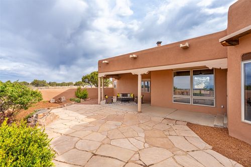 17 Condesa Rd, Santa Fe, NM, 87508-2333 | Card Image