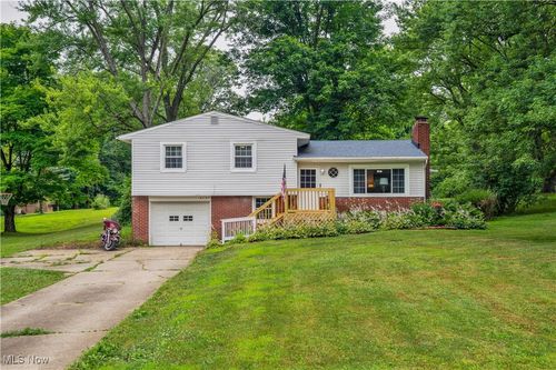 3167 Mogadore Rd, Tallmadge, OH, 44278-3509 | Card Image