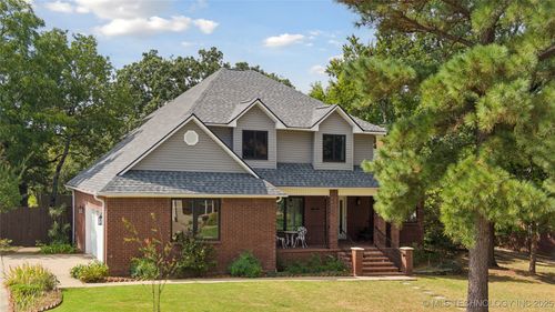 1424 Timber Ln, Mcalester, OK, 74501-7287 | Card Image
