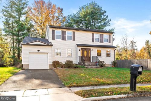 15 Heritage Way, Lawrence Township, NJ, 08648-3703 | Card Image